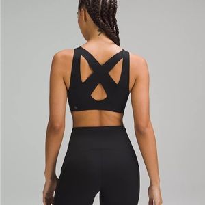 Lululemon Enlite Front-Zip Bra
High Support